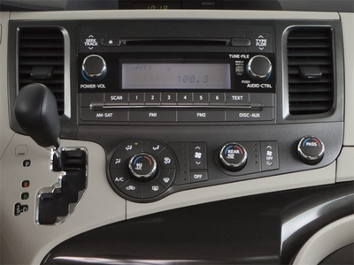 2011 Toyota Sienna LE