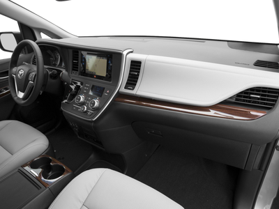 2017 Toyota Sienna XLE Premium 7 Passenger