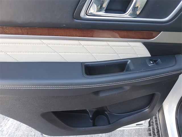 2016 Ford Explorer Platinum