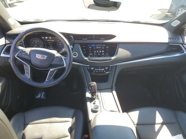 2022 Cadillac XT5 Premium Luxury
