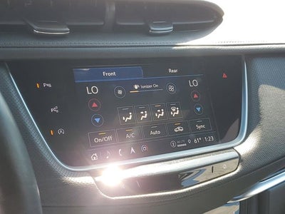 2022 Cadillac XT5 Premium Luxury