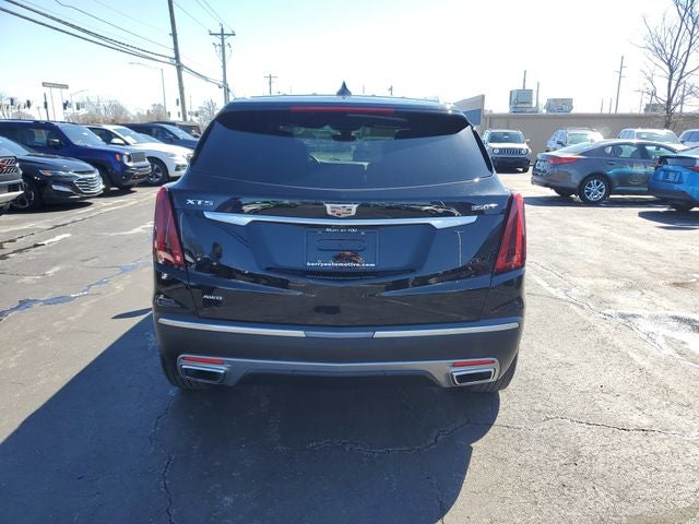 2022 Cadillac XT5 Premium Luxury