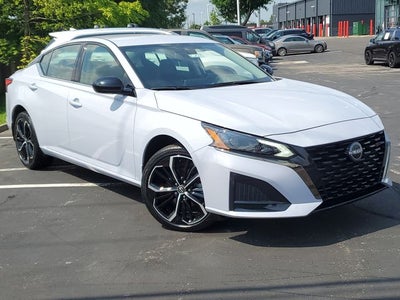 2025 Nissan Altima 2.5 SR