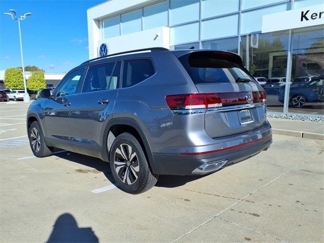 2025 Volkswagen Atlas 2.0T SE