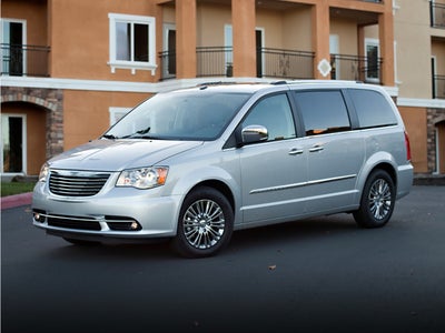 2013 Chrysler Town & Country Touring-L