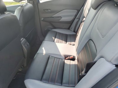 2022 Nissan Kicks SR