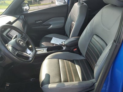 2022 Nissan Kicks SR