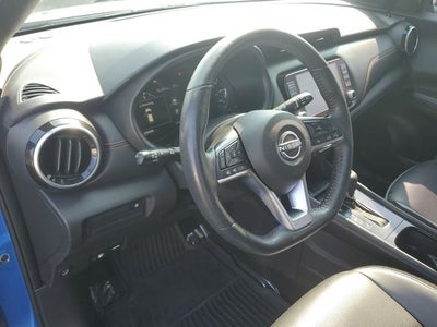 2022 Nissan Kicks SR