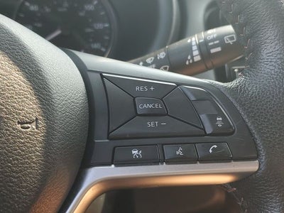 2022 Nissan Kicks SR