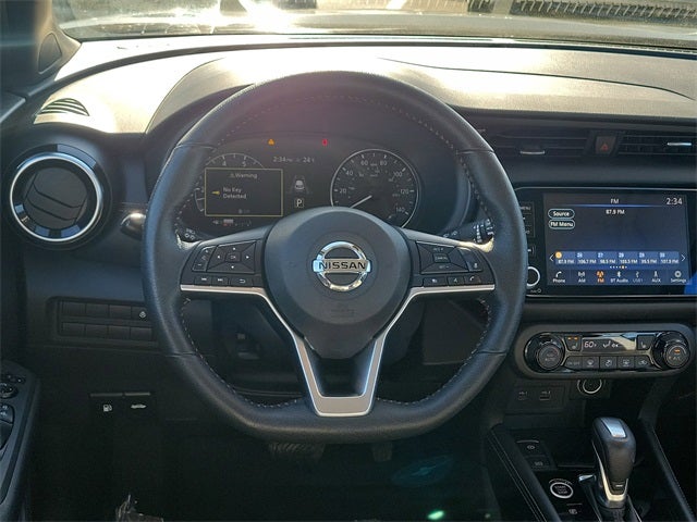 2021 Nissan Kicks SR