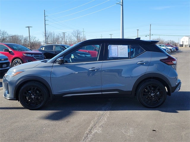 2021 Nissan Kicks SR