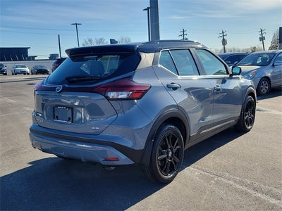 2021 Nissan Kicks SR