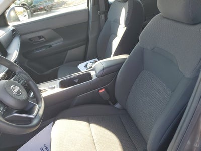 2025 Nissan Kicks S