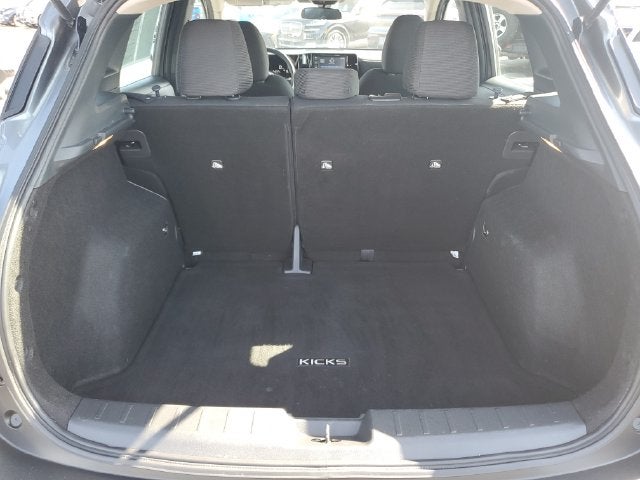 2025 Nissan Kicks S