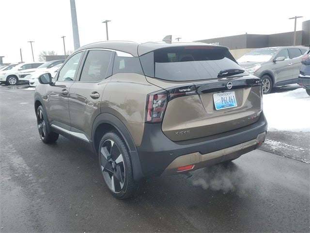 2025 Nissan Kicks SR