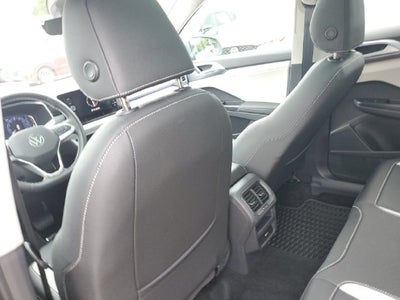 2025 Volkswagen Taos 1.5T SEL