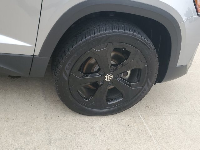 2025 Volkswagen Taos 1.5T SEL