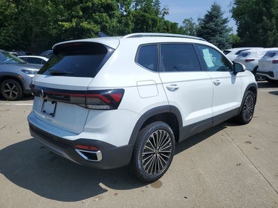 2025 Volkswagen Taos 1.5T SE