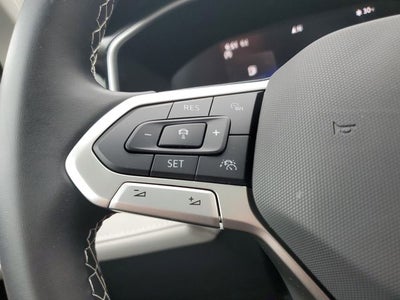 2025 Volkswagen Taos 1.5T SE