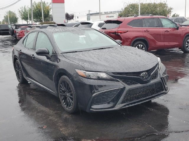 2021 Toyota Camry SE Nightshade