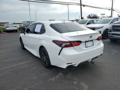 2024 Toyota Camry SE