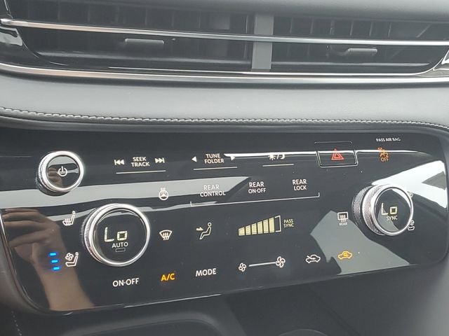 2027 INFINITI QX60 LUXE