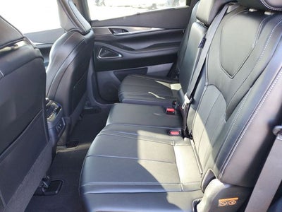 2026 INFINITI QX60 LUXE