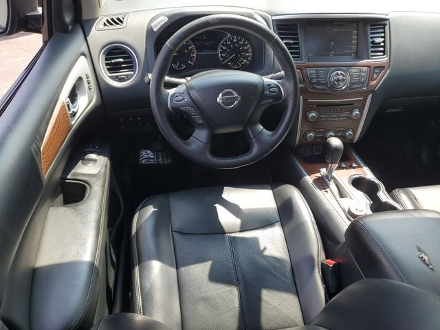 2020 Nissan Pathfinder Platinum