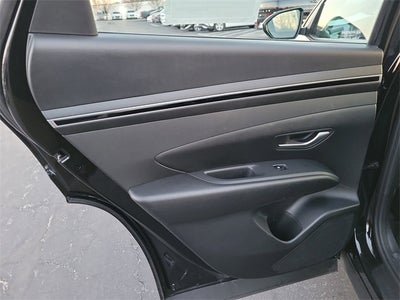 2023 Hyundai Tucson SE