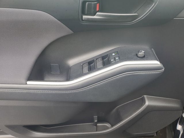 2022 Toyota Highlander L