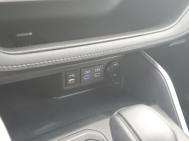 2022 Toyota Highlander L