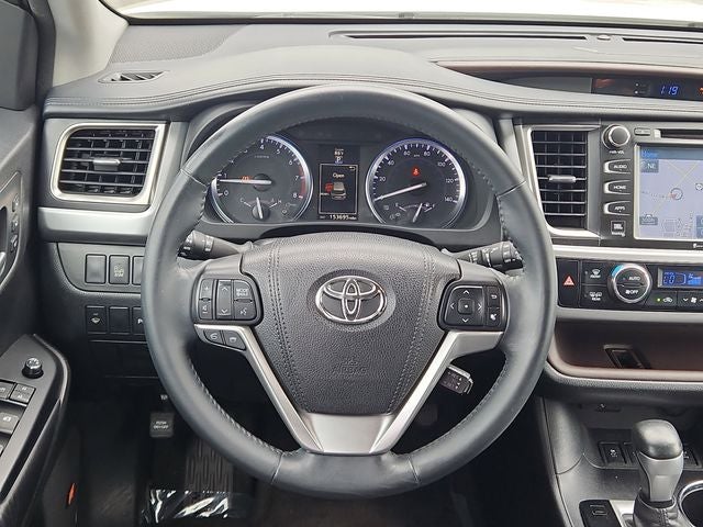 2016 Toyota Highlander Limited
