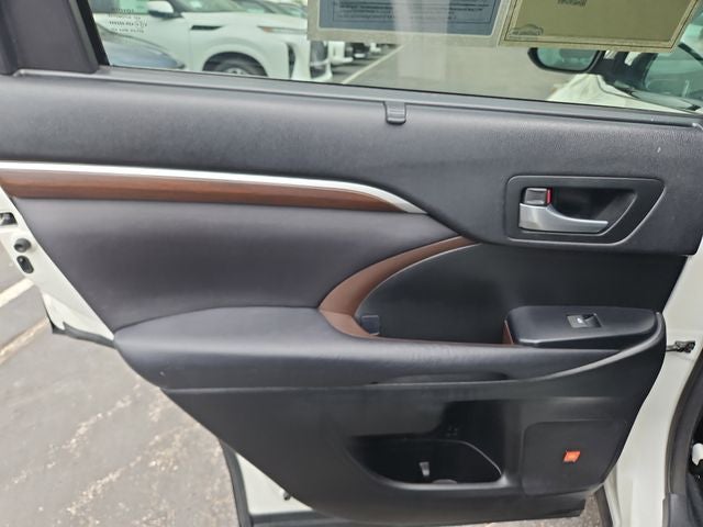 2016 Toyota Highlander Limited