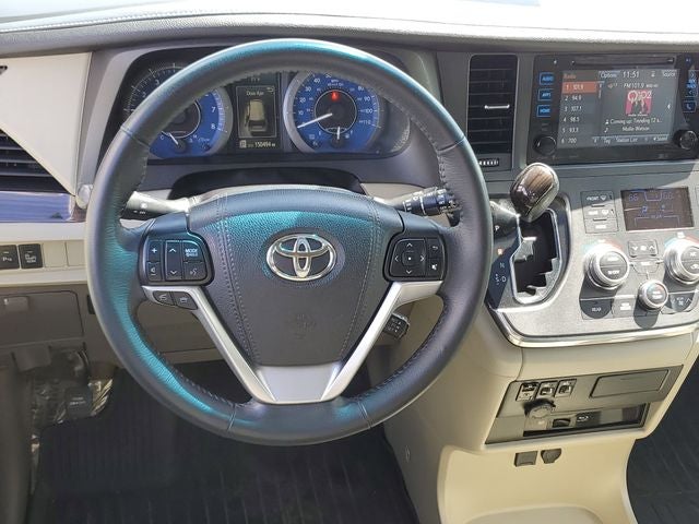 2017 Toyota Sienna XLE Premium 7 Passenger
