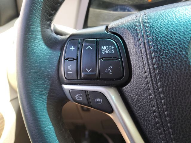 2017 Toyota Sienna XLE Premium 7 Passenger