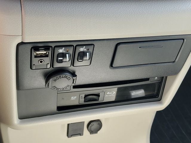 2017 Toyota Sienna XLE Premium 7 Passenger