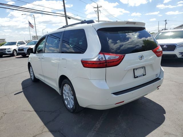 2017 Toyota Sienna XLE Premium 7 Passenger