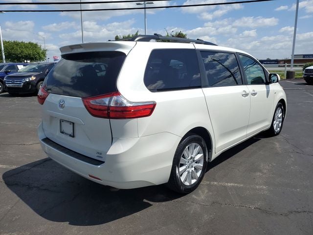 2017 Toyota Sienna XLE Premium 7 Passenger