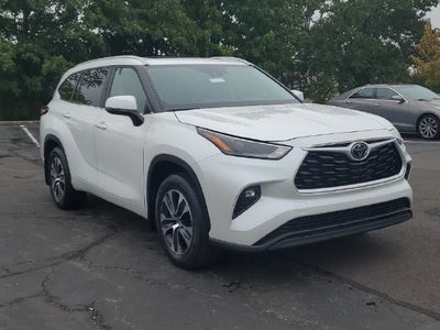 2024 Toyota Highlander XLE