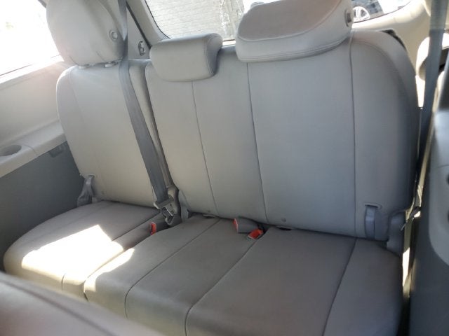 2015 Toyota Sienna XLE 8 Passenger