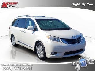 2015 Toyota Sienna XLE 8 Passenger