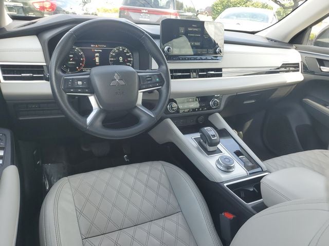 2022 Mitsubishi Outlander SEL