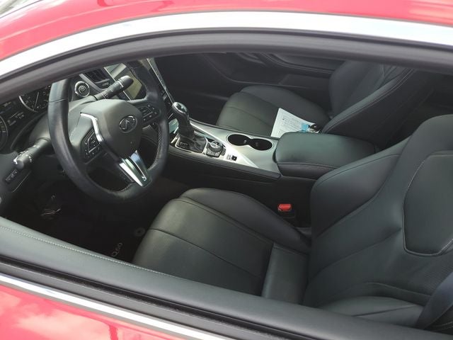 2022 INFINITI Q60 LUXE