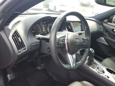 2022 INFINITI Q60 LUXE