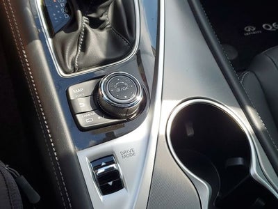 2022 INFINITI Q60 LUXE