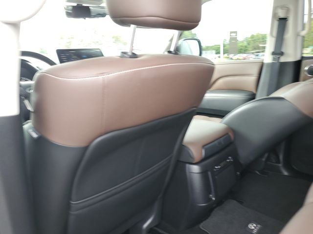 2023 INFINITI QX80 Premium Select