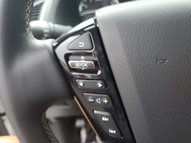 2023 INFINITI QX80 Premium Select