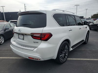 2023 INFINITI QX80 Premium Select