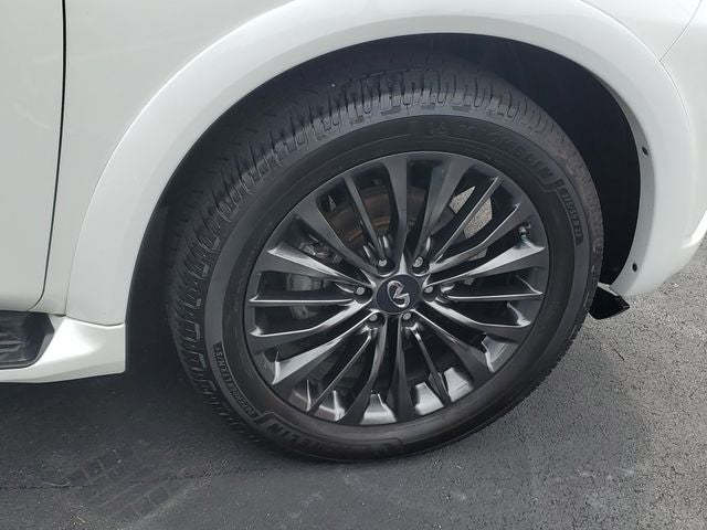 2023 INFINITI QX80 Premium Select