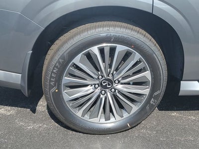 2027 INFINITI QX80 LUXE